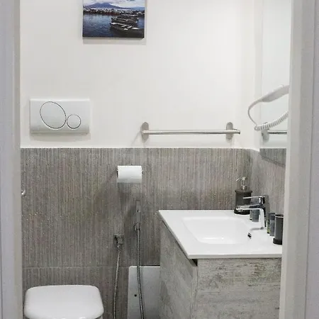 ベッド・アンド・ブレックファスト Mami ナポリ