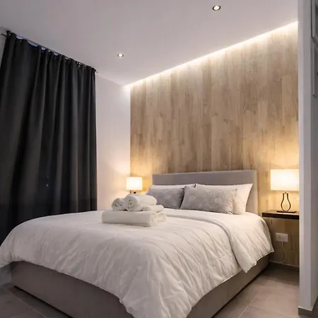 Mami Bed & Breakfast 4*