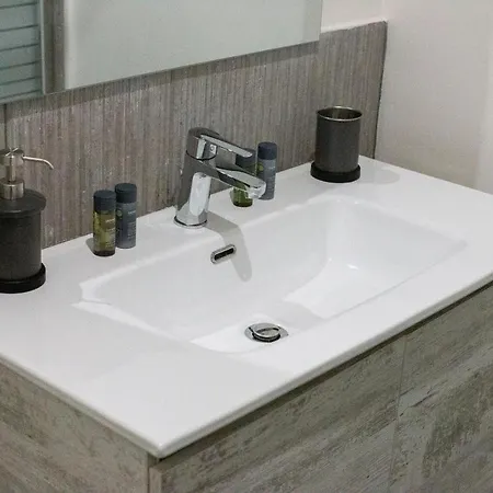 לינה וארוחת בוקר Mami נאפולי