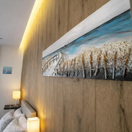 Mami Bed & Breakfast 4*